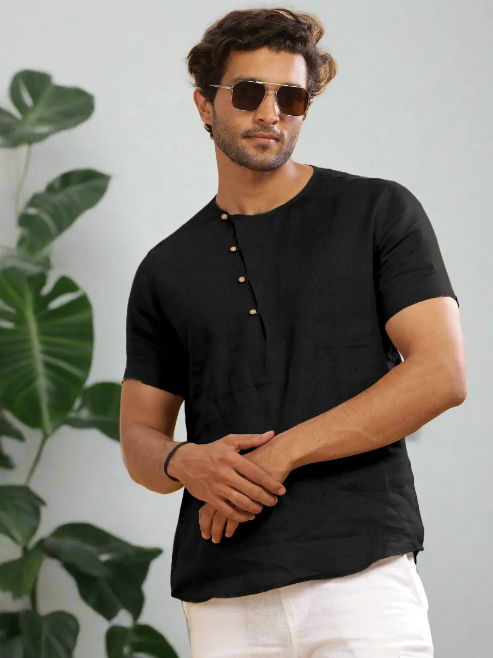 Evan - Pure Linen Short Sleeve T-Shirt - Black